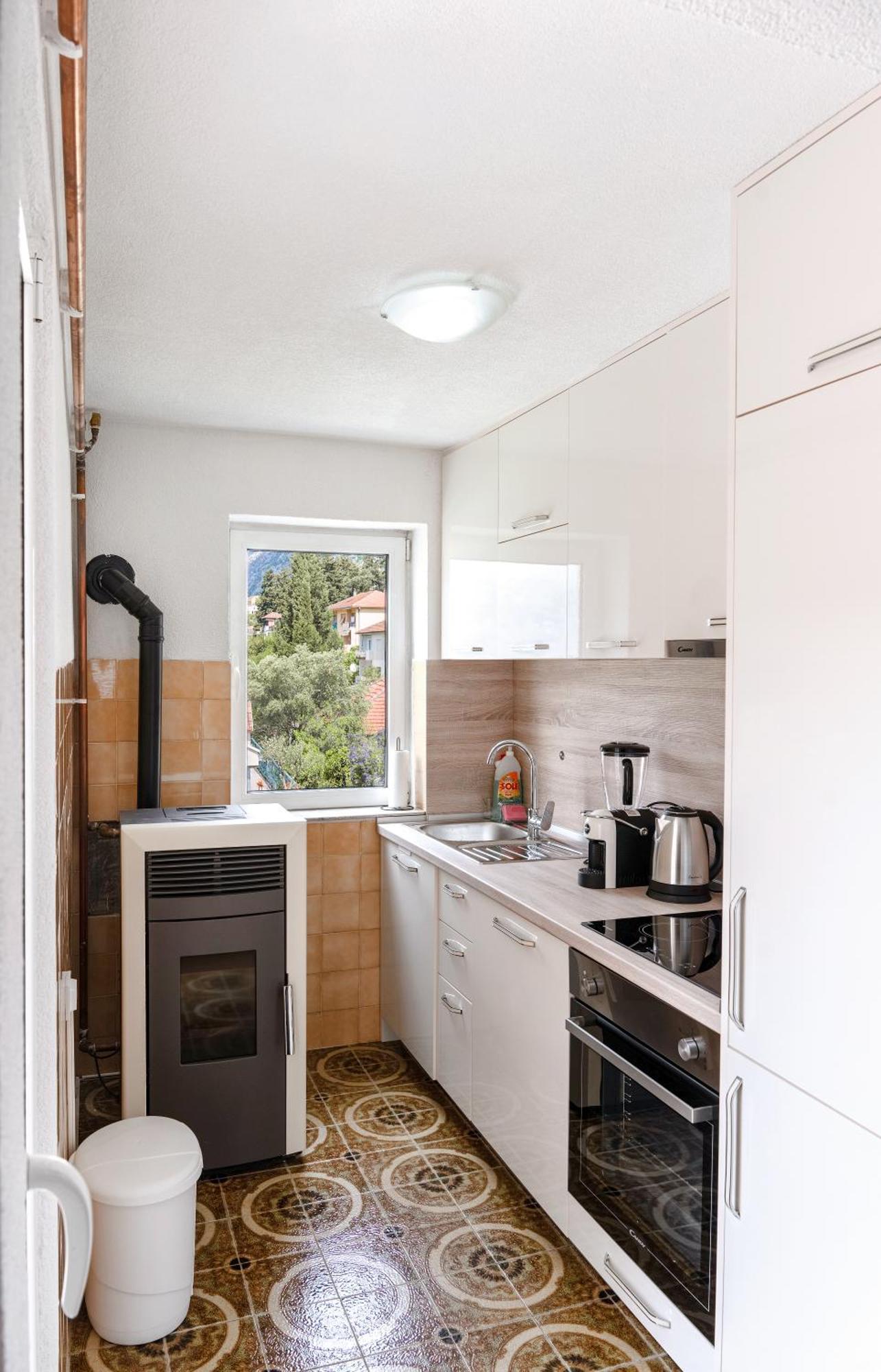 Apartment Busola Kotor Bagian luar foto