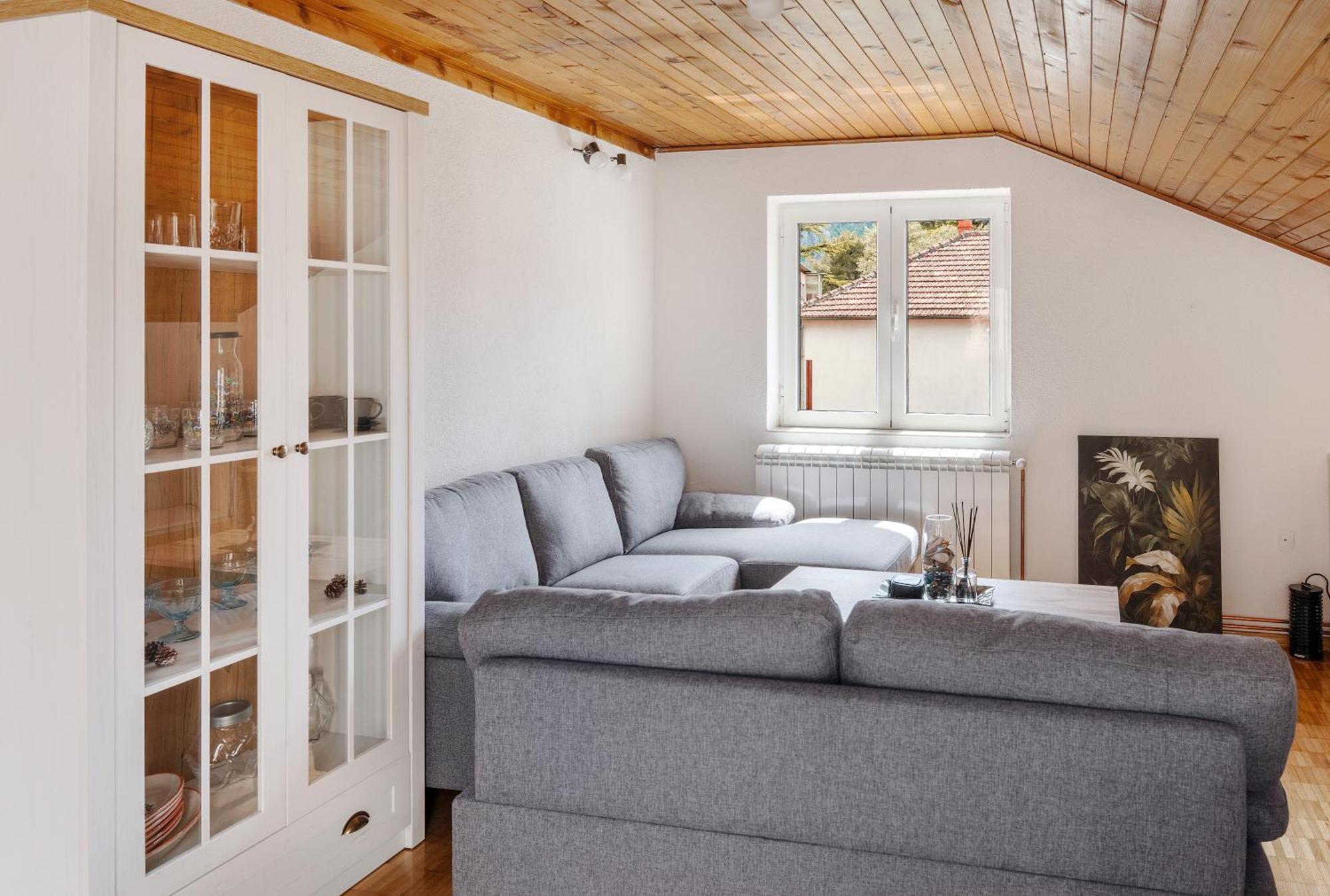 Apartment Busola Kotor Bagian luar foto